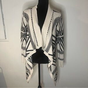 Aeropostale womens cardigan tribal print size M